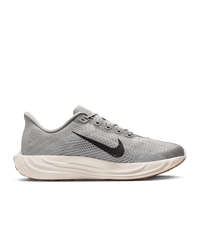 Nike Pegasus Plus - Gris universitaire/Platine pur/Ivoire pâle/Cendré moyen / 5.5