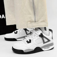 Tableau blanc  - Blanc, noir et gris / 40